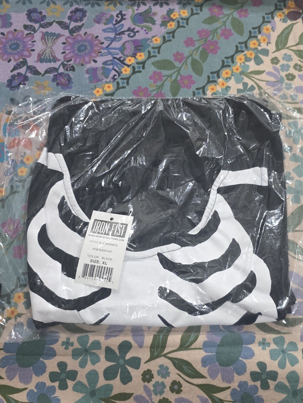 ☠ Iron Fist Bone In Bodysuit ☠ - Picture 11 of 16